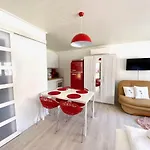 Do-ti Apartmanhaz *