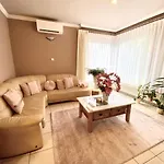Do-ti Apartmanhaz Apartmán Balatonlelle