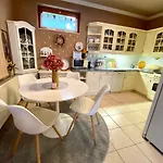 Do-ti Apartmanhaz * Balatonlelle