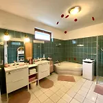 Do-ti Apartmanhaz *