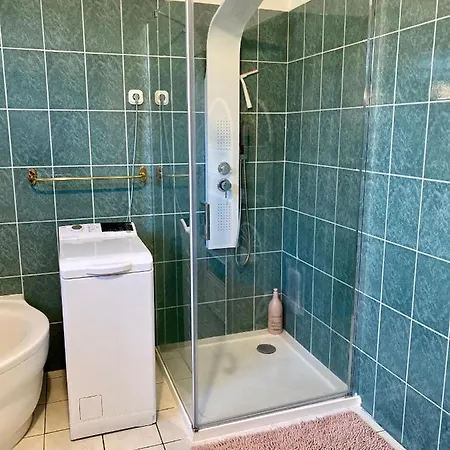Do-ti Apartmanhaz Διαμέρισμα Balatonlelle