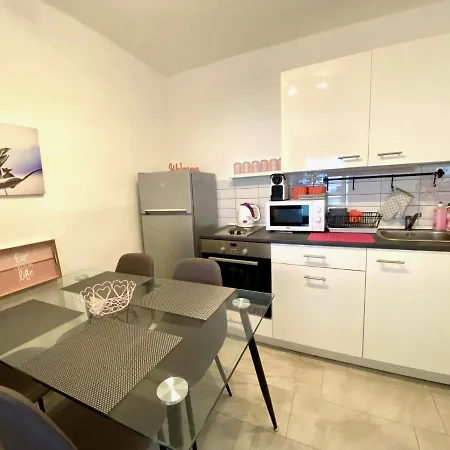 Do-ti Apartmanhaz *
