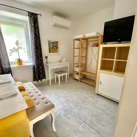 Διαμέρισμα Do-ti Apartmanhaz *
