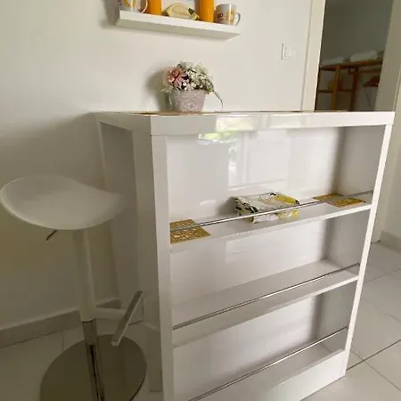 Do-ti Apartmanhaz *