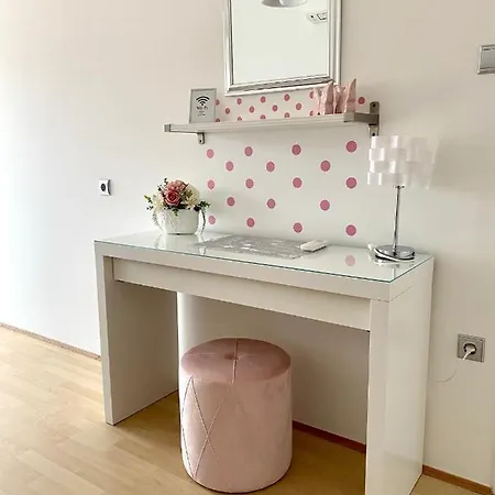 Do-ti Apartmanhaz *