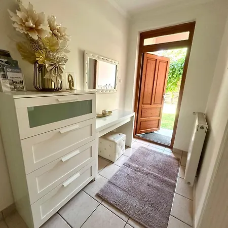 Do-ti Apartmanhaz * Balatonlelle