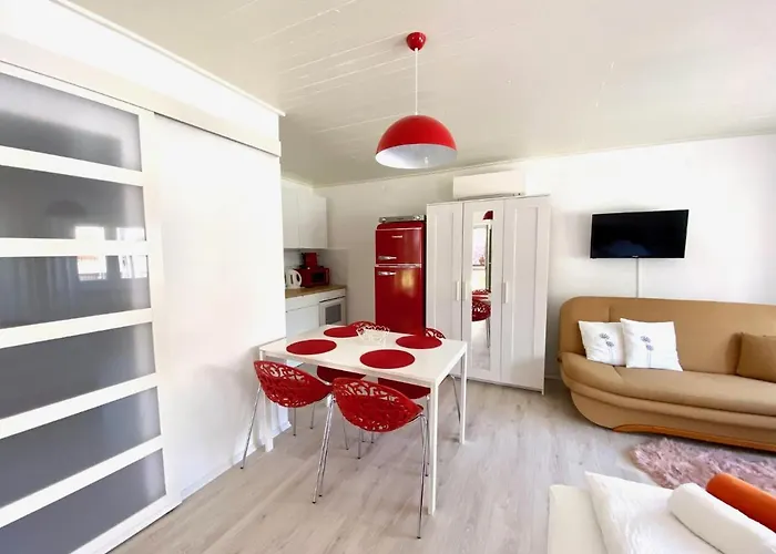 Do-ti Apartmanhaz *