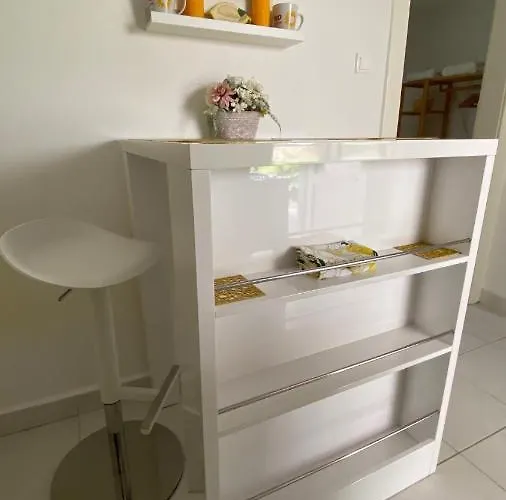 Do-ti Apartmanhaz *