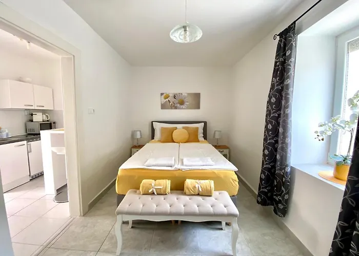 Do-ti Apartmanhaz 巴拉通雷勒