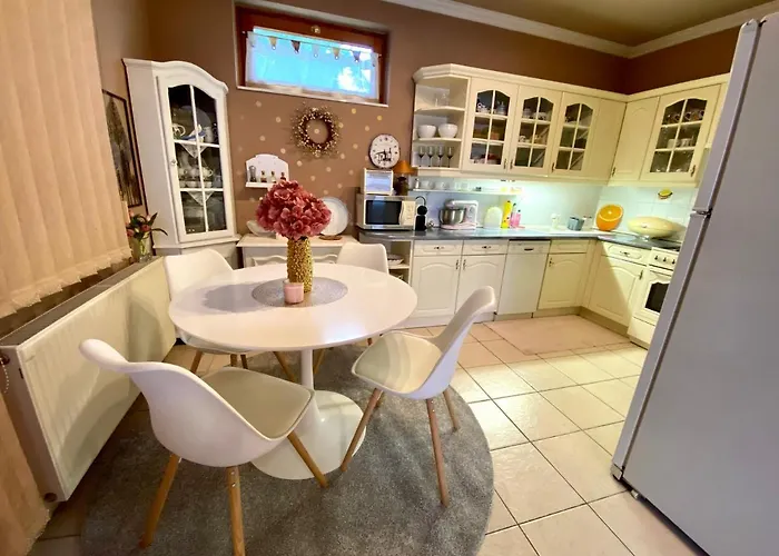 Do-ti Apartmanhaz * Balatonlelle