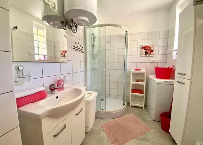 Do-ti Apartmanhaz *